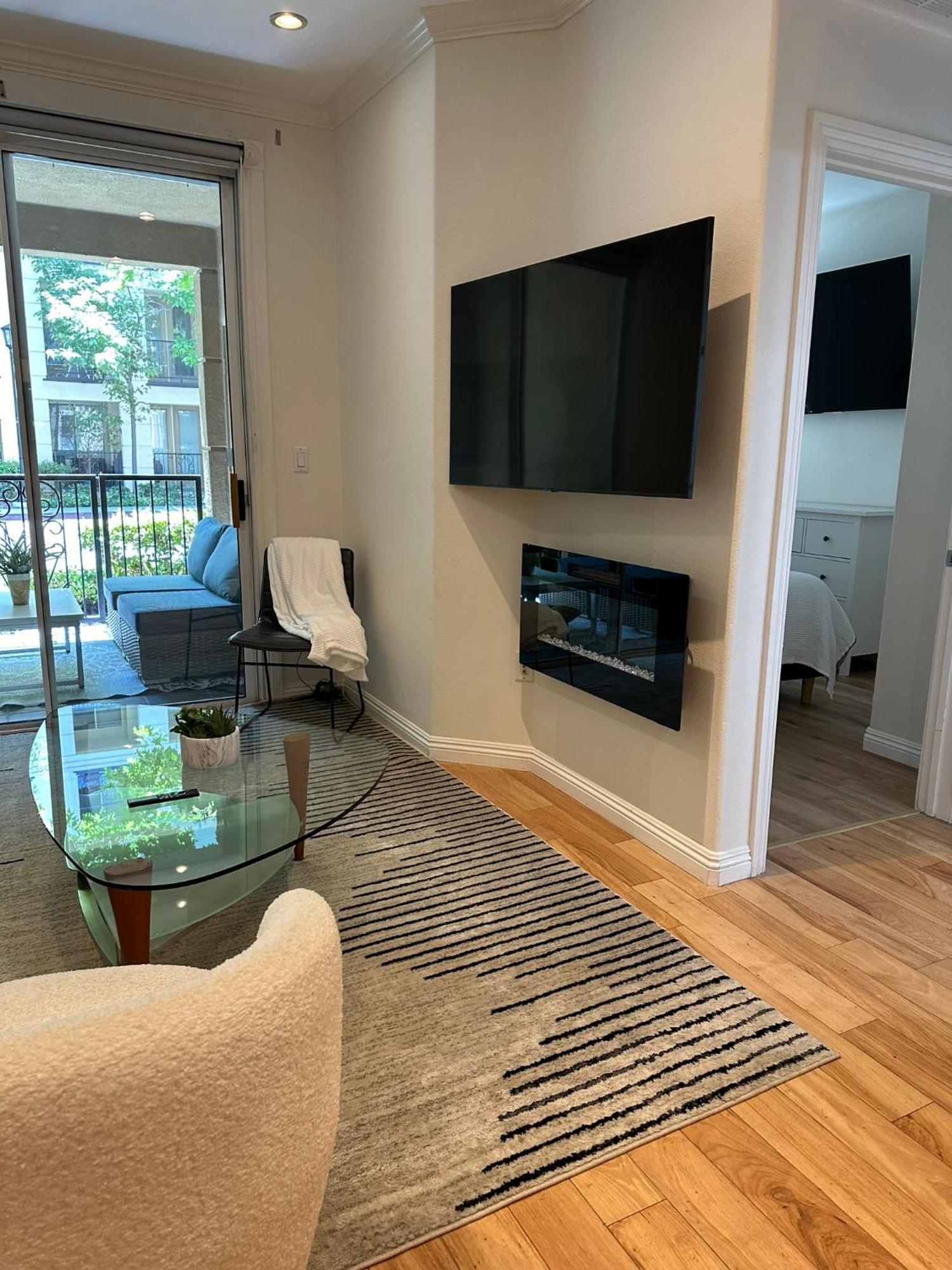 Irvine Gem Luxury Condo Near Irvine Business & Uci Hospital Eksteriør billede